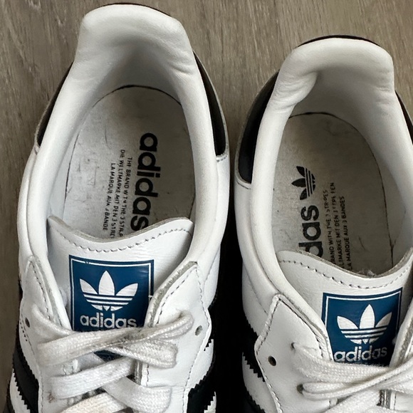 Adidas Samba White and Black striped gender inclusive OG sneaker am sz8 M sz7 - Picture 5 of 11